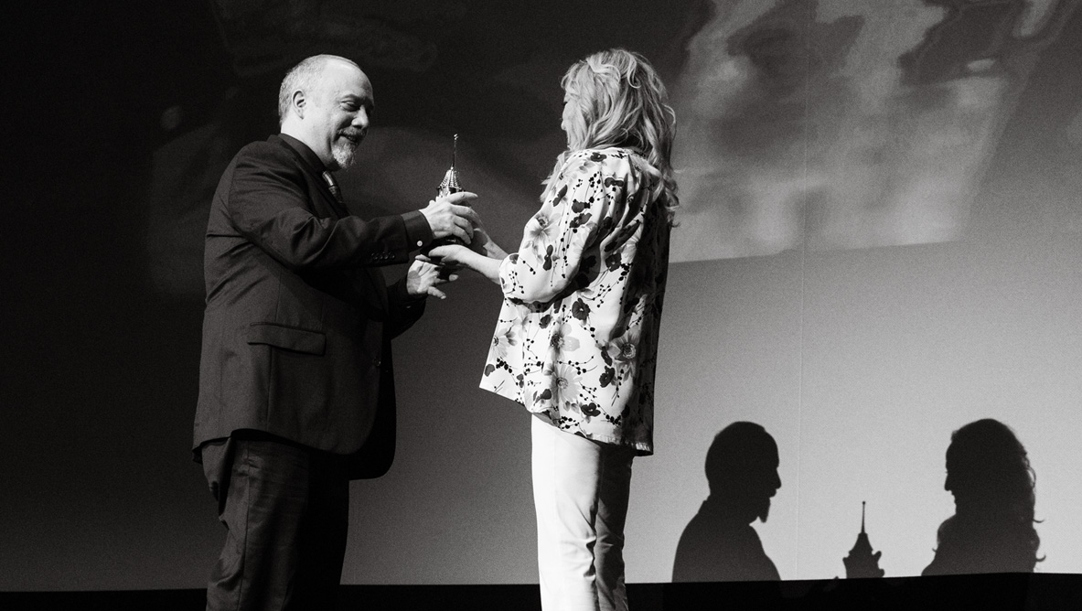 SBIFF 39: Paul Giamatti Honored With Cinema Vanguard Award Image